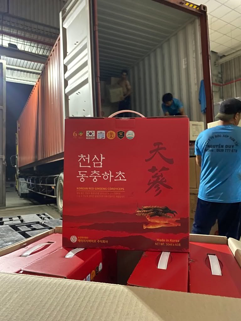 Nước Thiên Hồng Sâm Đông Trùng Hạ Thảo Hàn Quốc Hộp 60 gói x 50ml